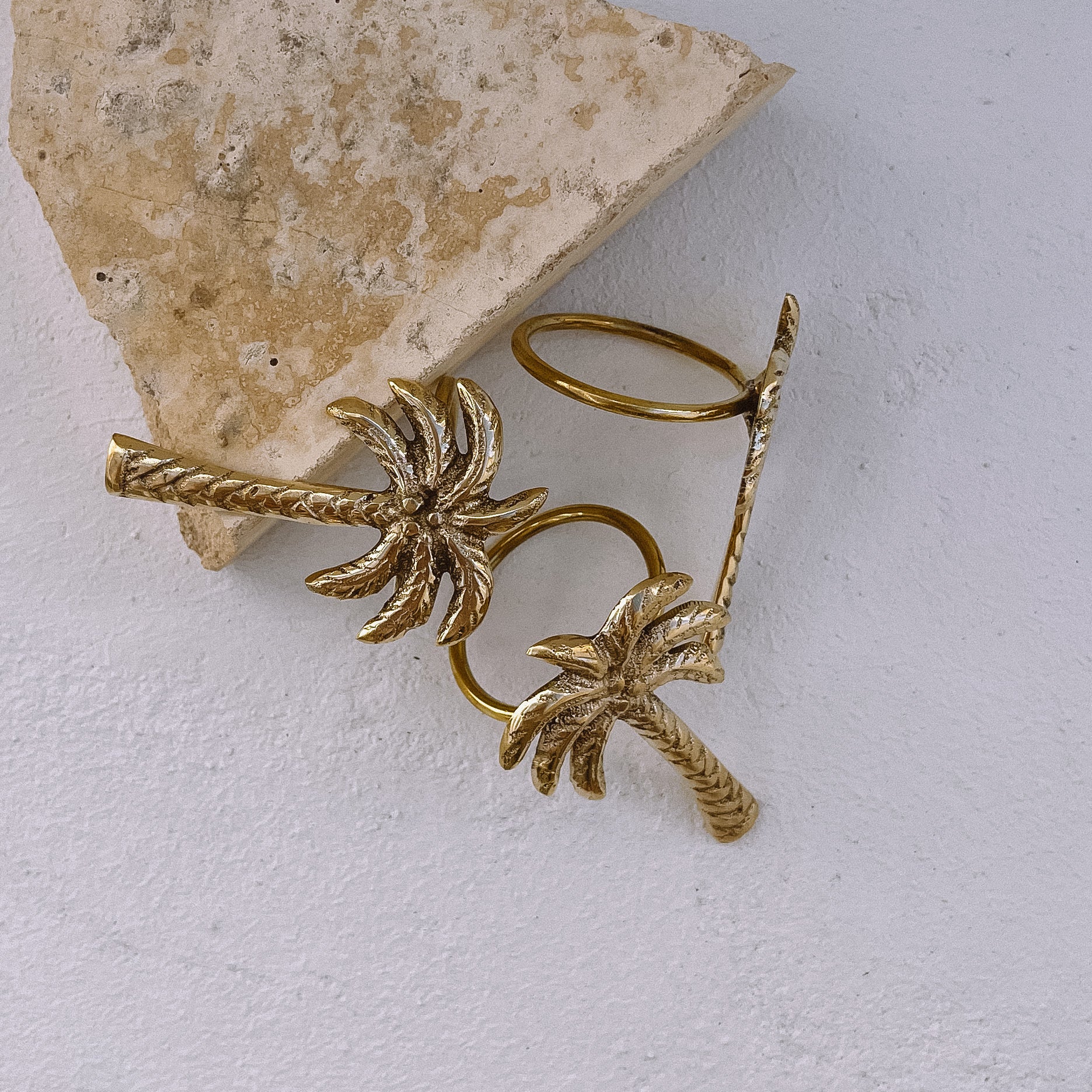 Brass palm tree napkin ring