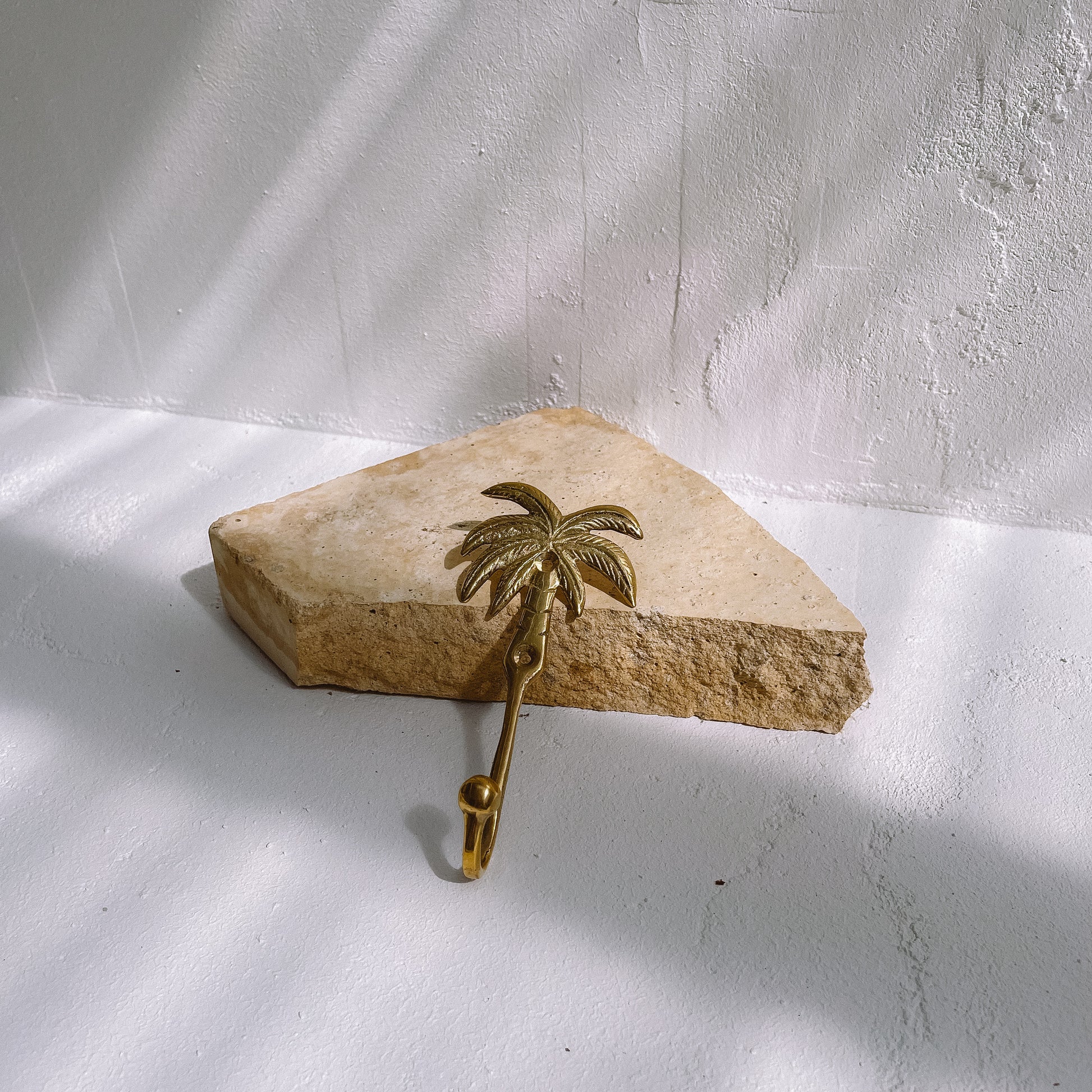 Brass palm tree wall hook