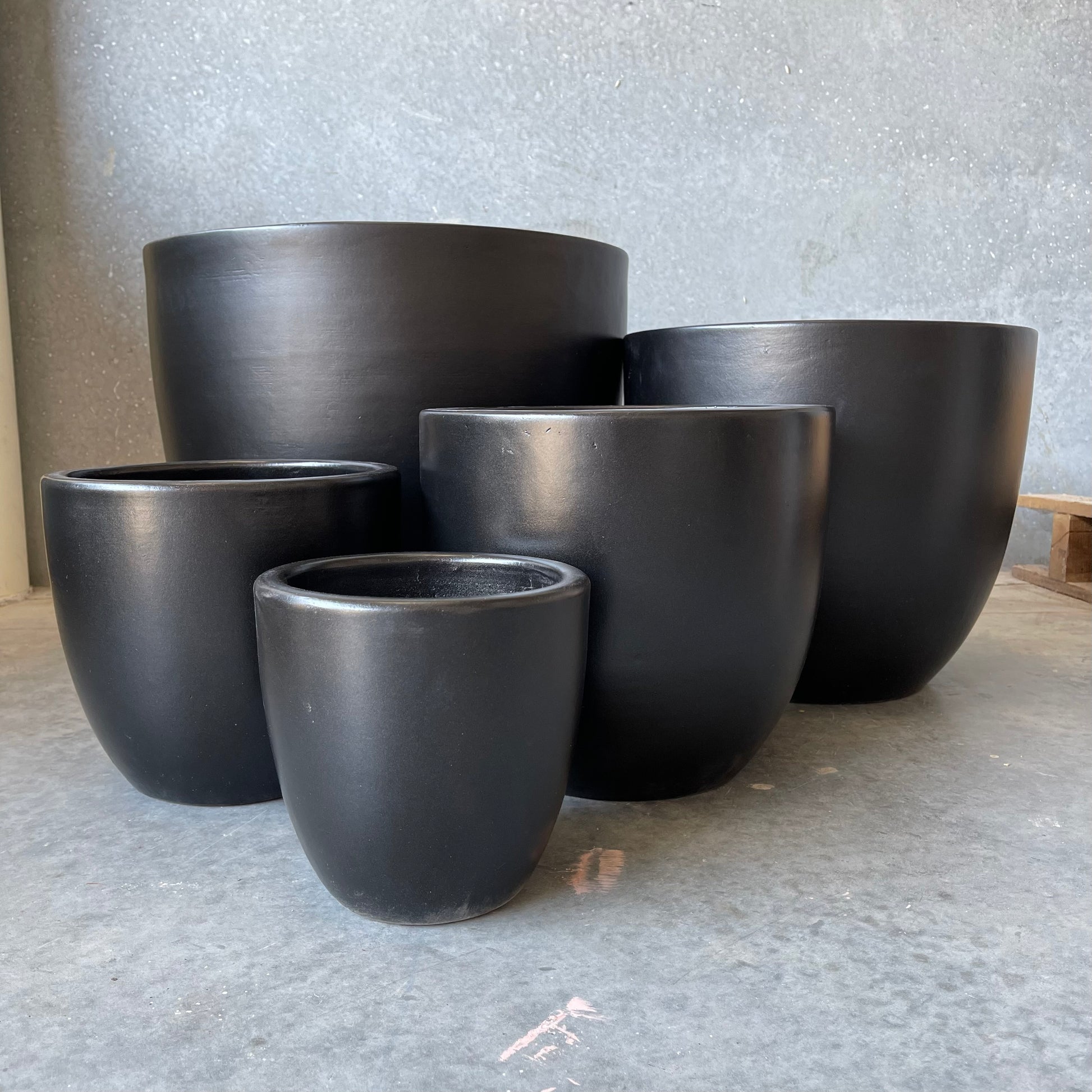 black terracotta plant pots Matte Black Terracotta Pot – Casana Studio